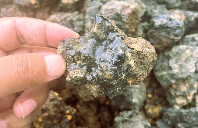 minerals pitch processing